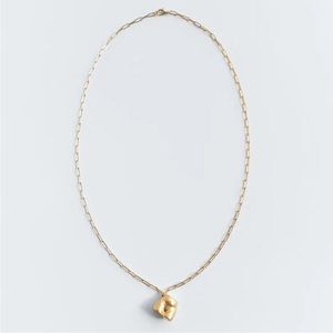 NWOT Long necklace body sculpture